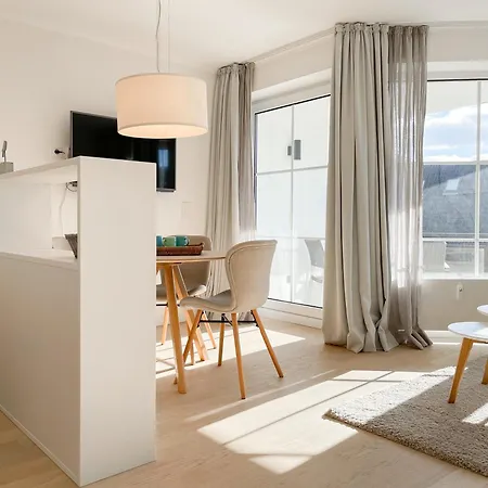 Pier 206 Apartment